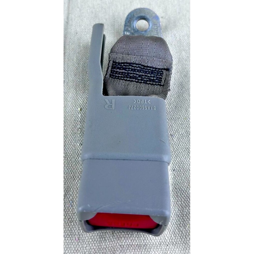 2009-2013 Subaru Forester Rear Left Side Middle Seat Belt Buckle OEM BAA560027J